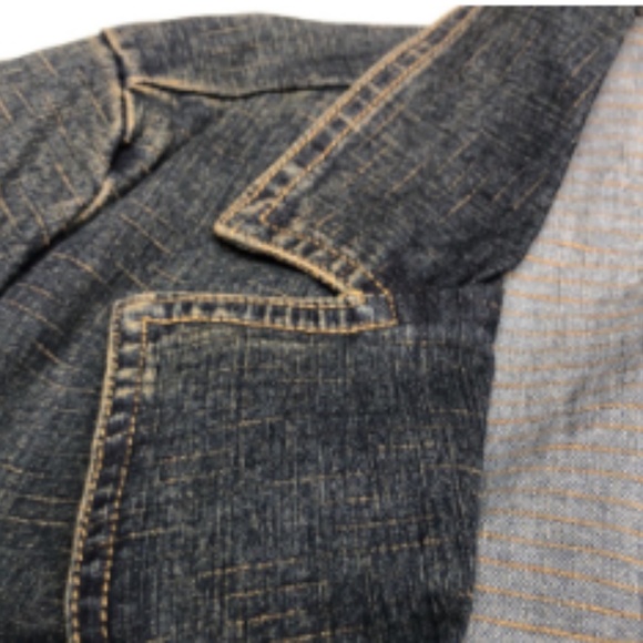 LIKE NEW WALLIS DENIM JEAN JACKET US12 ⭐️ - Picture 9 of 16